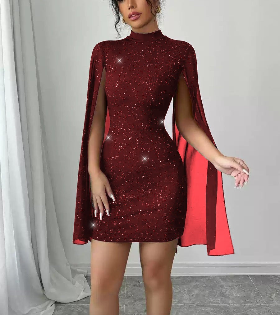 Robe Courte à Paillettes avec Cape – Manches Longues & Style Glamour