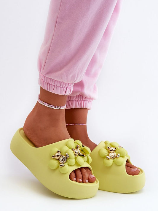 Claquettes jaunes à perles dorées 🌸