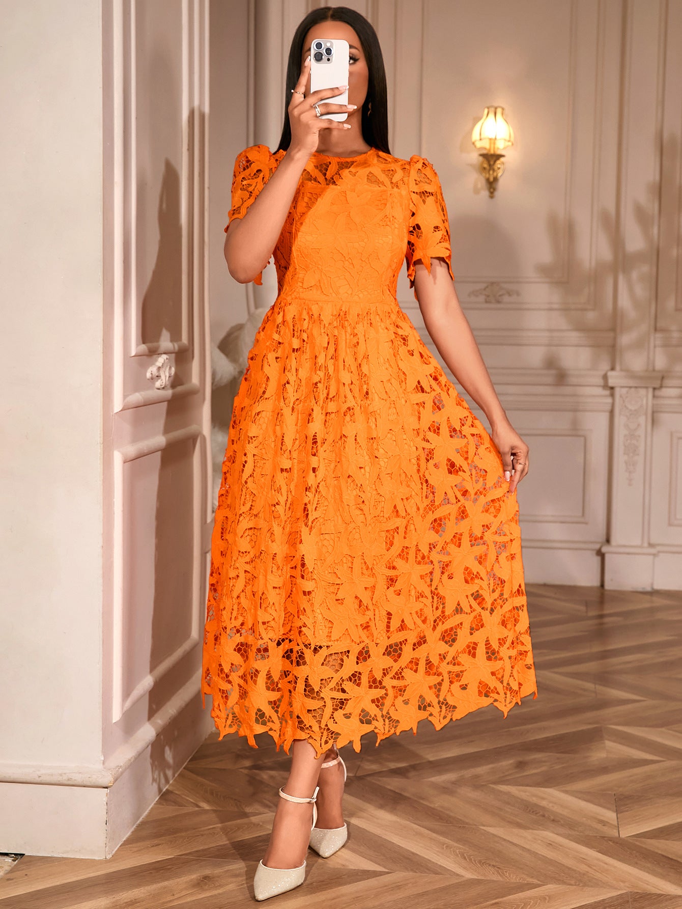 Robe Élégante Dentelle Col Rond – Style Chic & Féminin