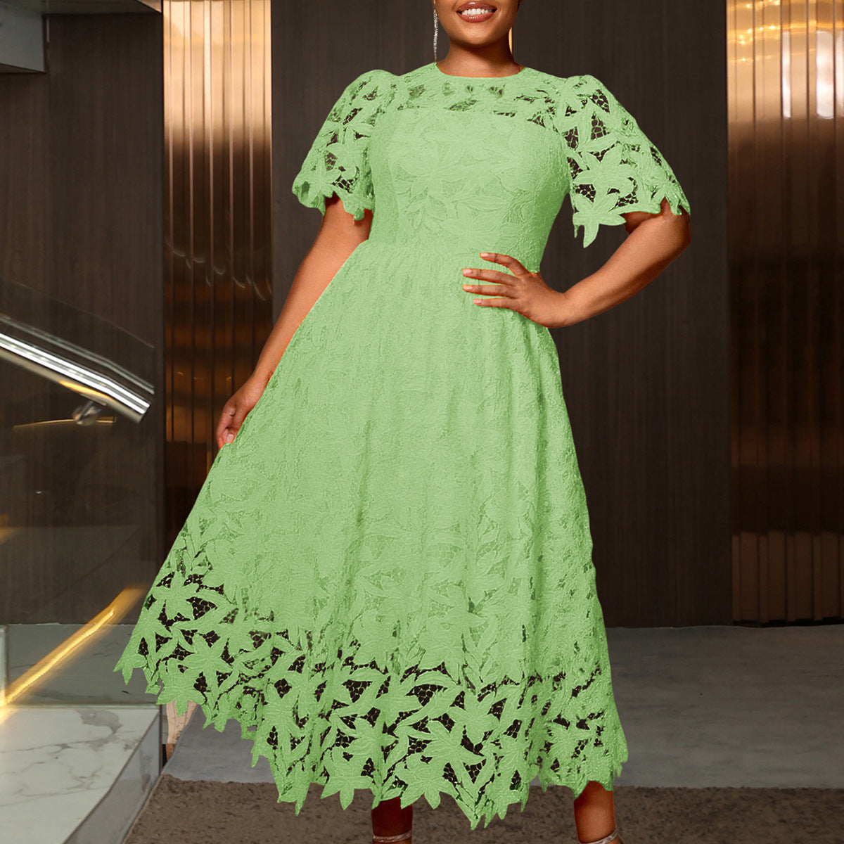 Robe Élégante Dentelle Col Rond – Style Chic & Féminin