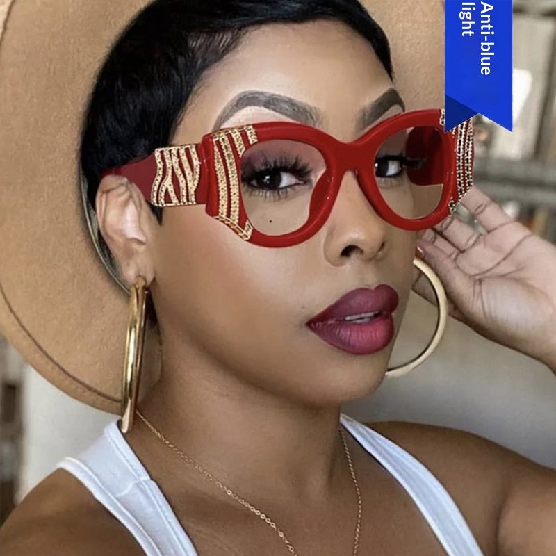 Lunettes de soleil ovales tendance femme – Style minimaliste & chic