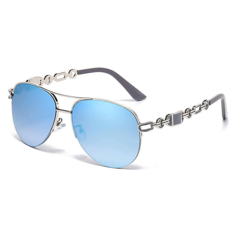 Lunettes de soleil carrées tendance femme