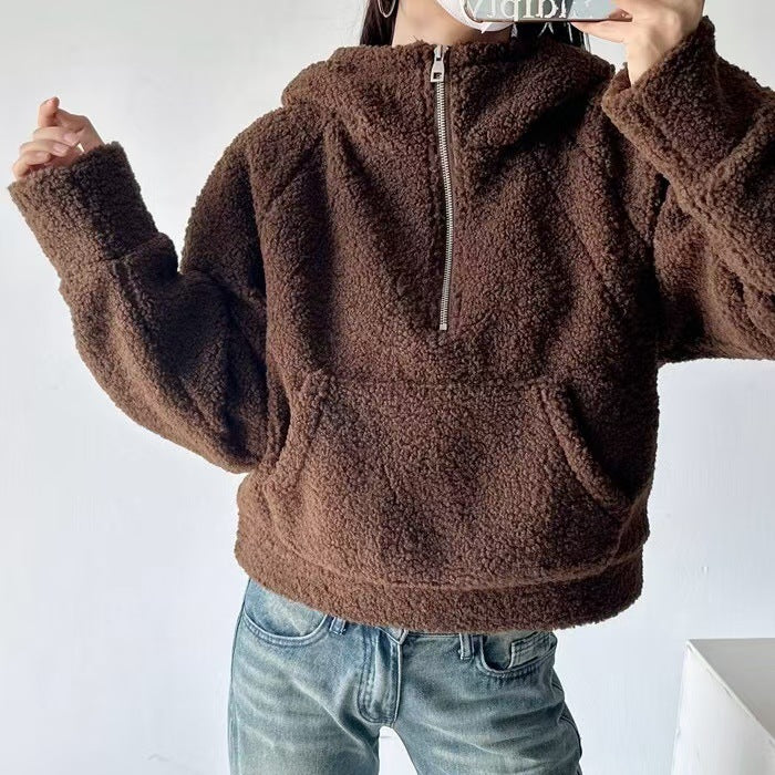 Sweat à Capuche Femme Effet Laine – Demi-Zip Confort & Tendance