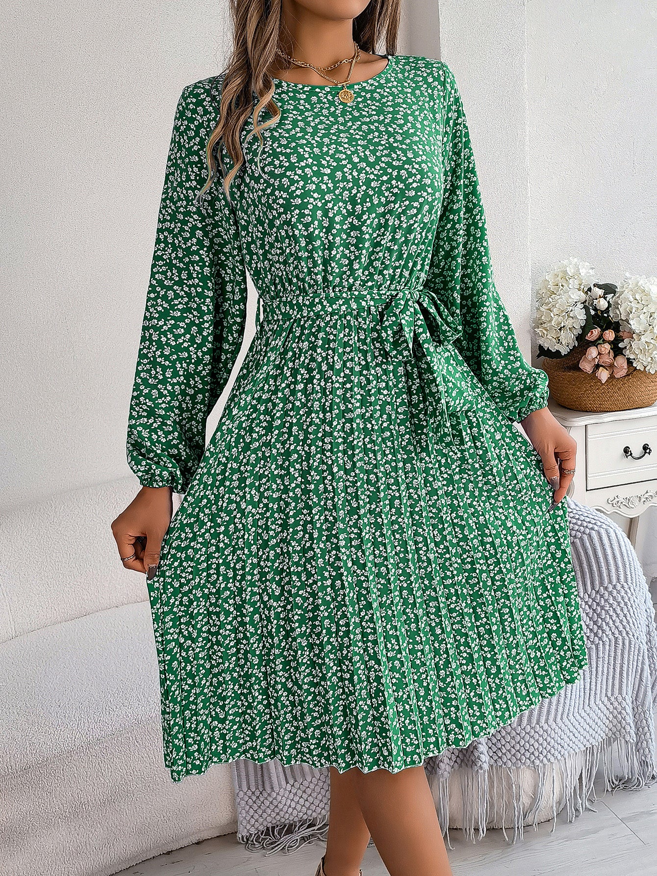 Robe Plissée Fleurie Femme – Taille Haute & Manches Longues