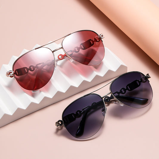 Lunettes de soleil carrées tendance femme