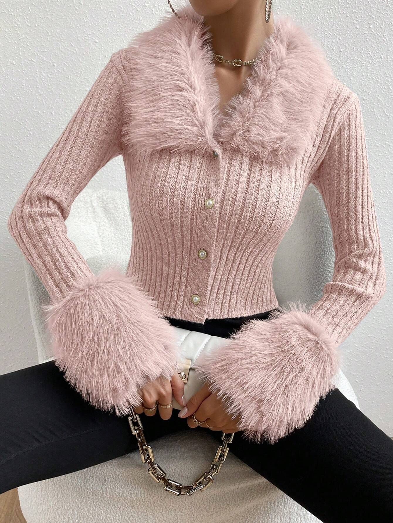 Pull femme noir ajusté manches longues