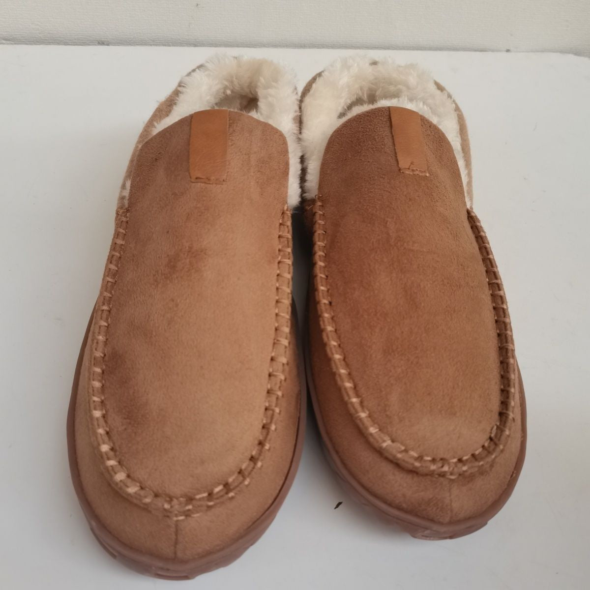 Chaussons Homme Fourrés Antidérapants – Confort Hiver