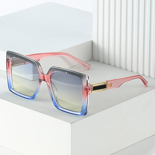 Lunettes de soleil carrées femme – Monture épaisse et style moderne