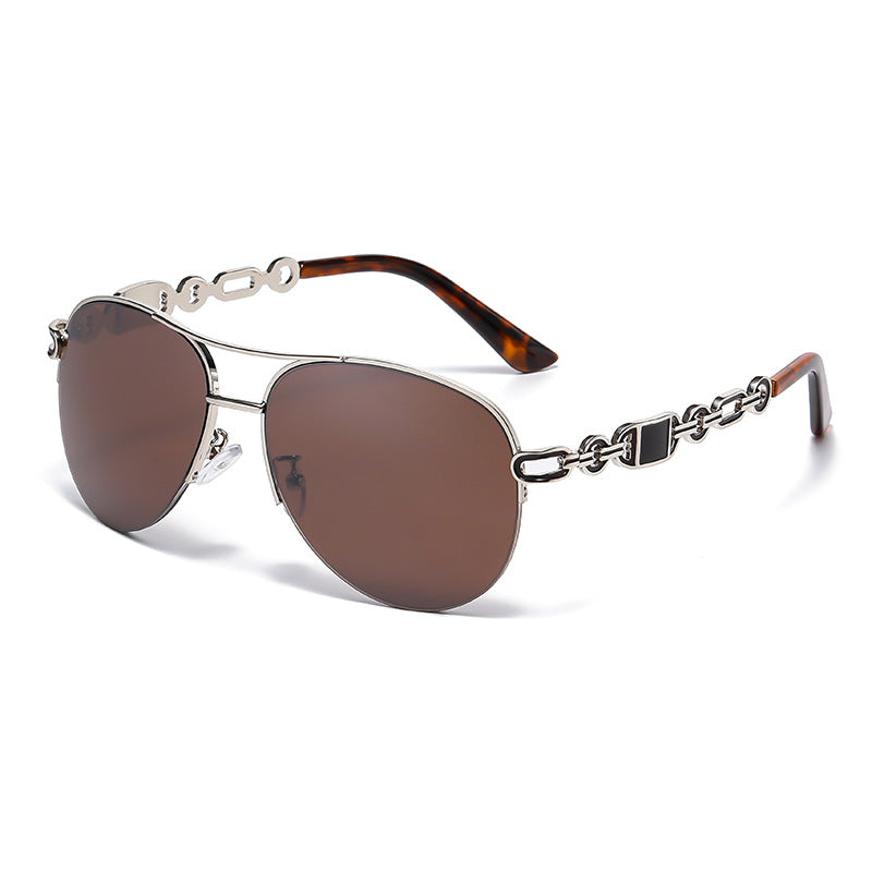 Lunettes de soleil carrées tendance femme