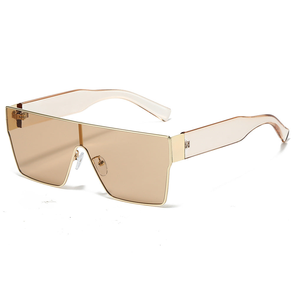 Lunettes de soleil carrées tendance