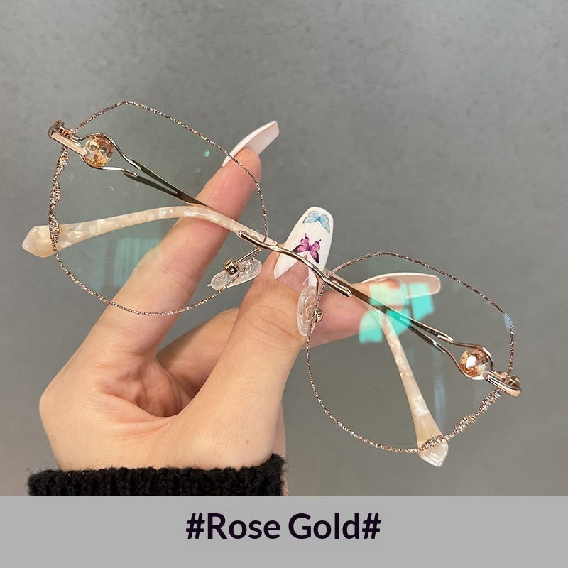 Lunettes de soleil fines design original