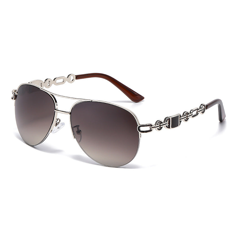 Lunettes de soleil carrées tendance femme