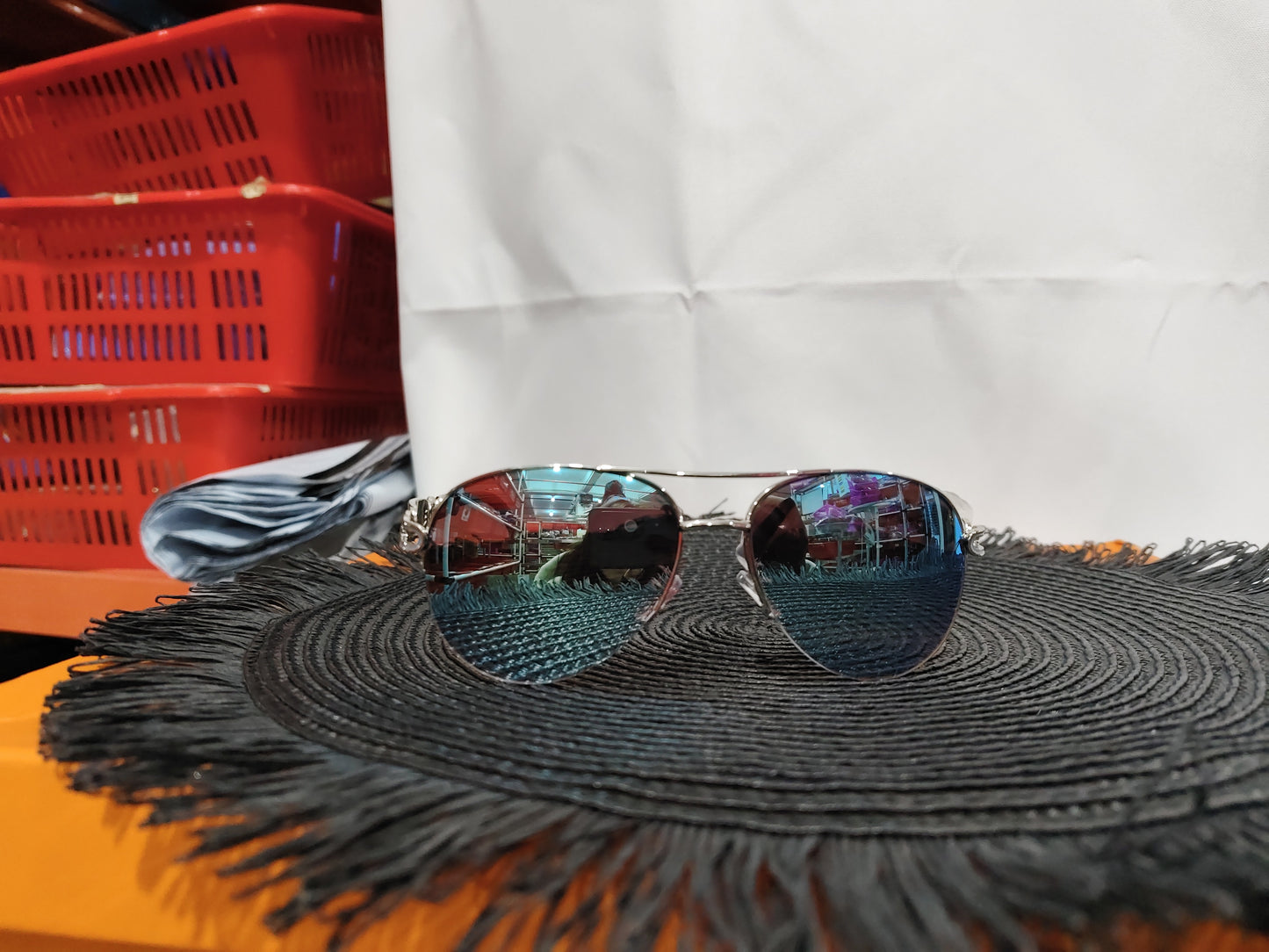 Lunettes de soleil carrées tendance femme